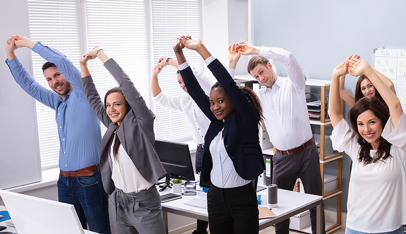 Stretching am Arbeitsplatz